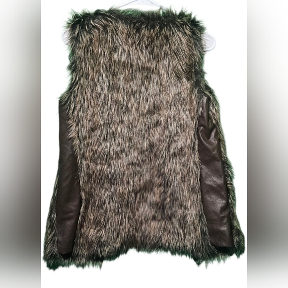 Miss London Faux Fur Vest EUC Medoun in Earthy Tones PTP 19 - Picture 3 of 4